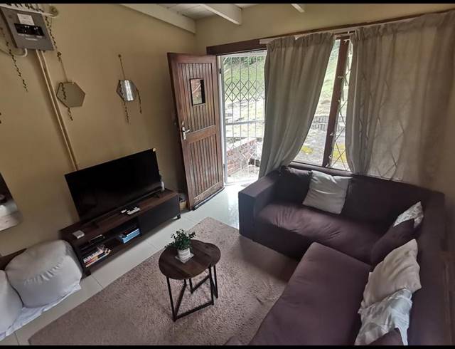 1 BEDROOM PROPERTY TO RENT IN BEREA WEST